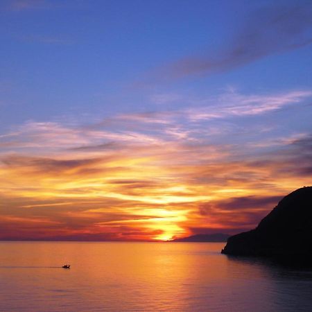 Apartamento Con Vista Al Mar A 3 Minutos De La Playa! Spacious Beach Apartment 3 Min To The Beach La Herradura  Exterior photo