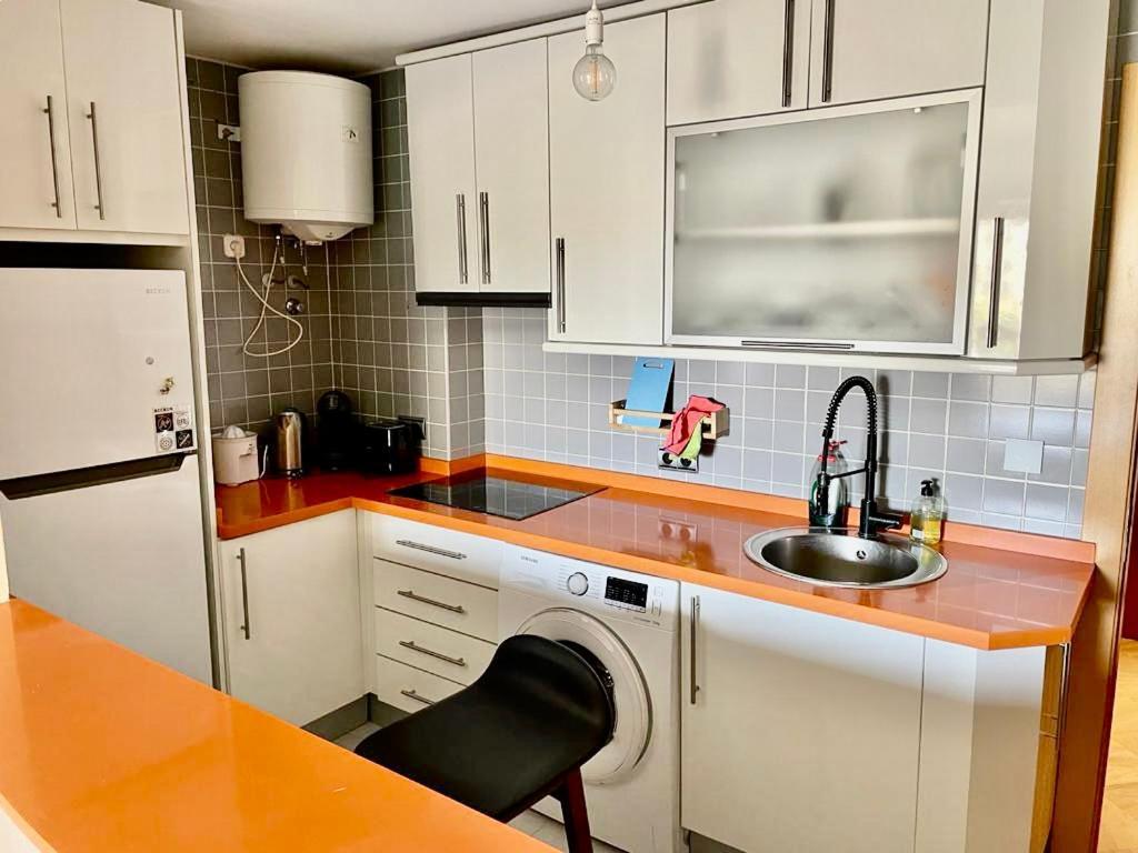Apartamento Con Vista Al Mar A 3 Minutos De La Playa! Spacious Beach Apartment 3 Min To The Beach La Herradura  Exterior photo